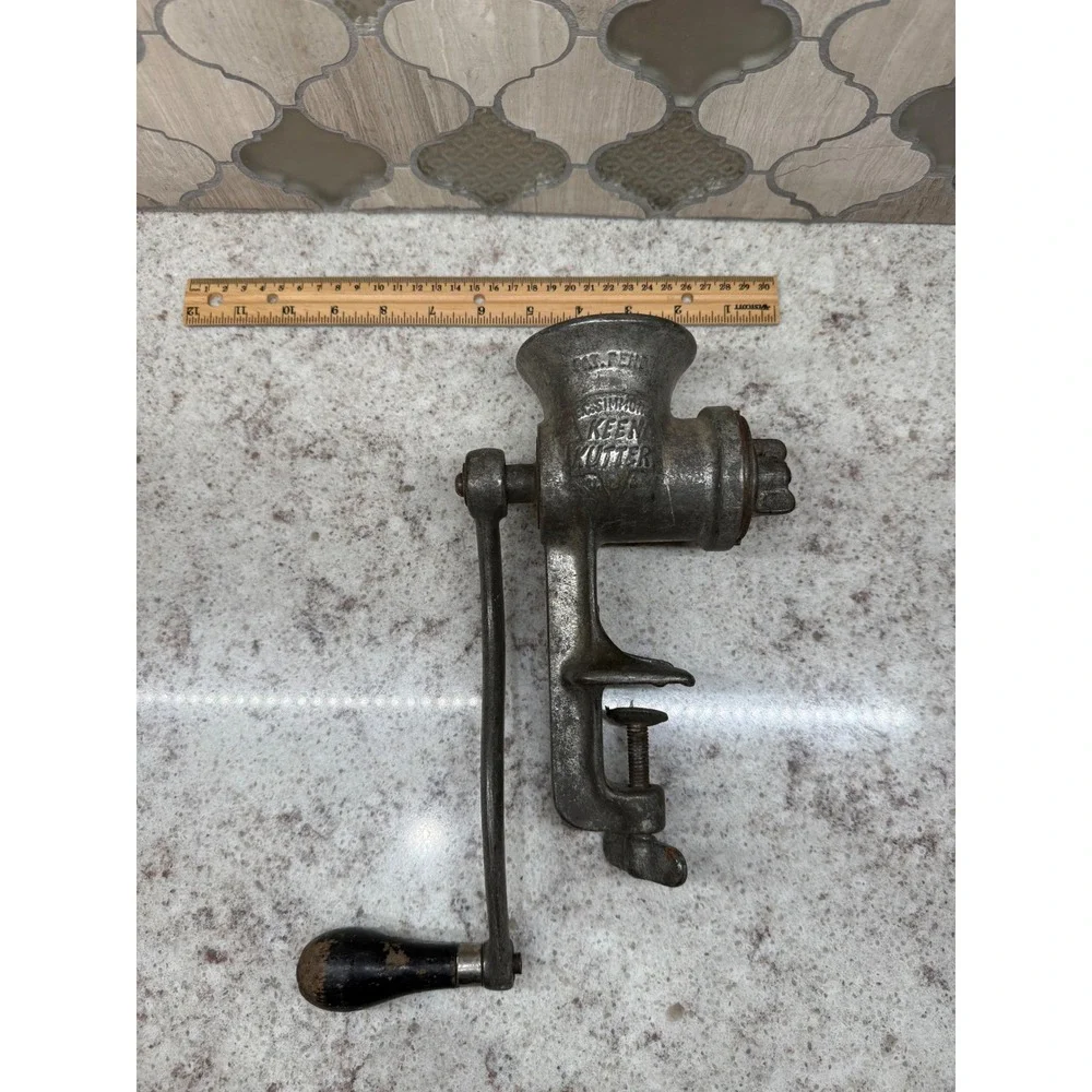 Vintage EC Simmons Keen Kutter Cast Iron Hand Crank Meat Grinder Food Chopper